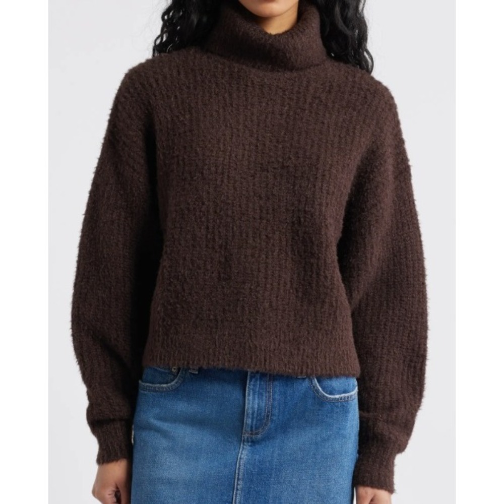 BP Fuzzy Turtleneck Sweater Brown Coffee Women Size Large Warm Knit Comfort Cozy